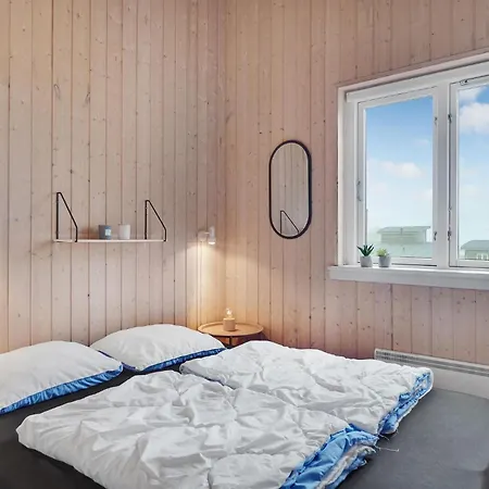 Holiday home Stunning In Faaborg With Kitchen *