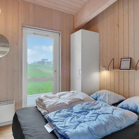 Stunning In Faaborg With Kitchen Holiday home Bogentved
